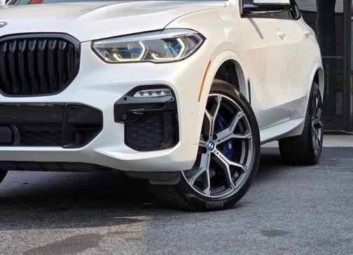 2020 BMW X5 M50i