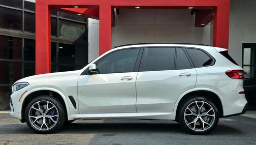 2020 BMW X5 M50i