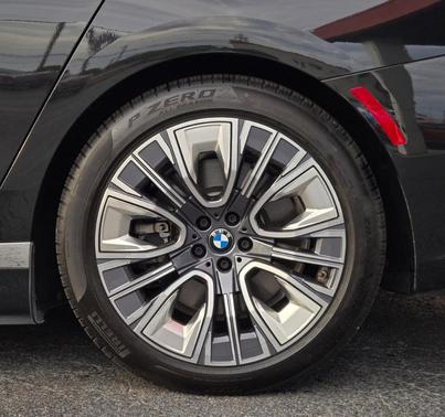 2023 BMW i7 xDrive60
