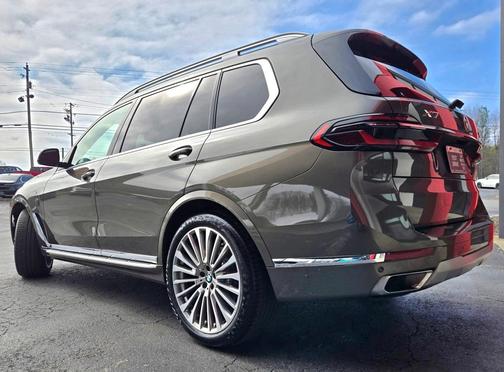 2023 BMW X7 xDrive40i