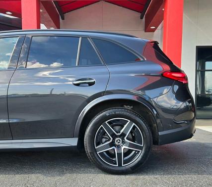 2023 Mercedes-Benz GLC 300 Base 4MATIC