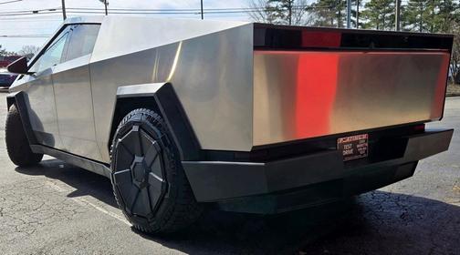 2024 Tesla Cybertruck Base