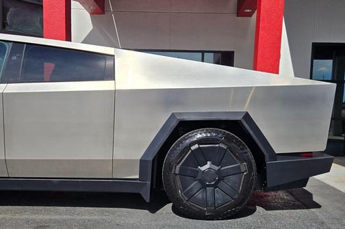 2024 Tesla Cybertruck Base