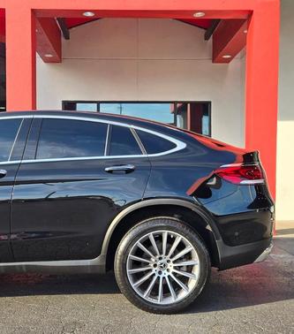 2021 Mercedes-Benz GLC 300 4MATIC Coupe