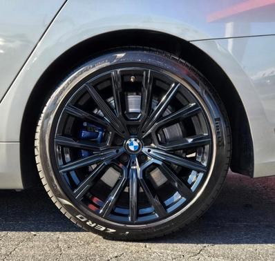 2020 BMW 740 i