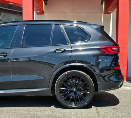 2020 BMW X5 M50i
