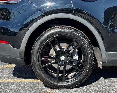 2021 Porsche Cayenne Base