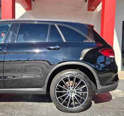 2022 Mercedes-Benz GLC 300 Base