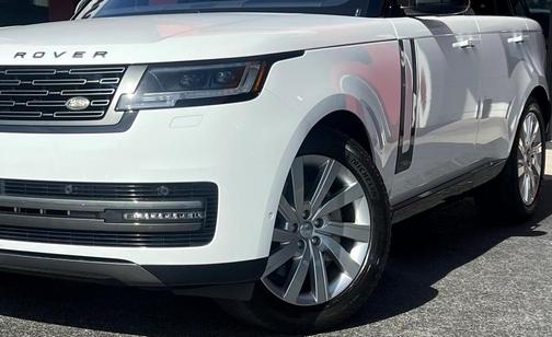 2023 Land Rover Range Rover P400 SE