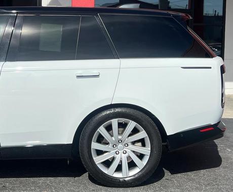 2023 Land Rover Range Rover P400 SE