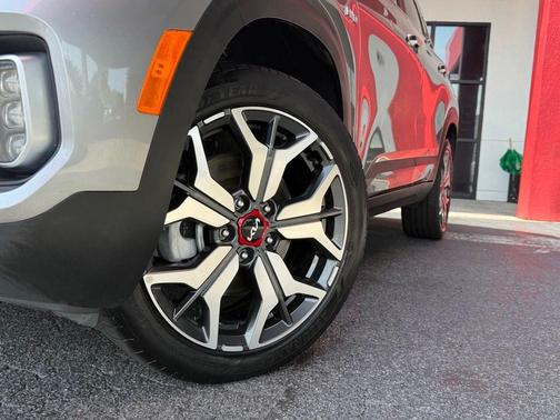Steel Gray 2022 Kia Seltos SX