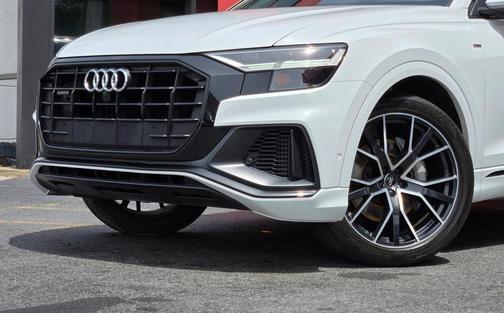 2020 Audi Q8 55 Premium