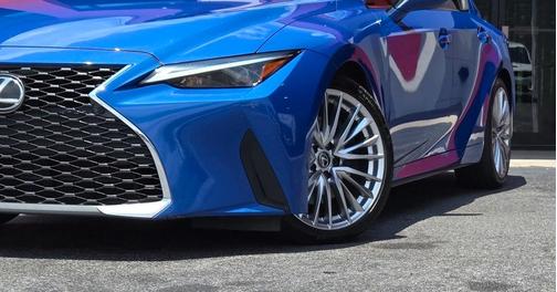 2022 Lexus IS 300 Base