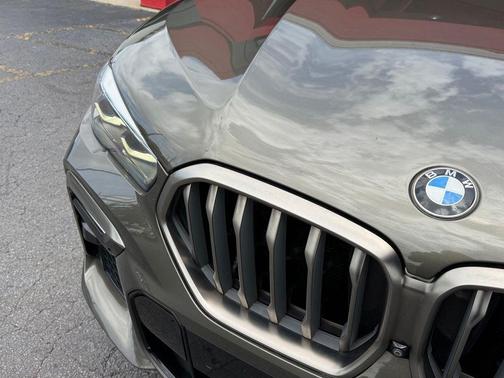 Manhattan Green Metallic 2020 BMW X6 M50i