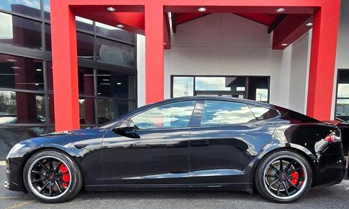 2022 Tesla Model S Base