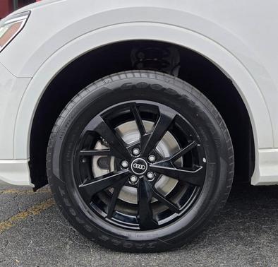 2021 Audi Q3 S line Premium