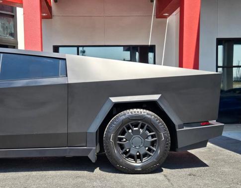 2024 Tesla Cybertruck Base