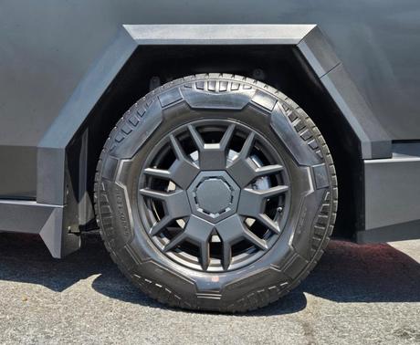 2024 Tesla Cybertruck Base