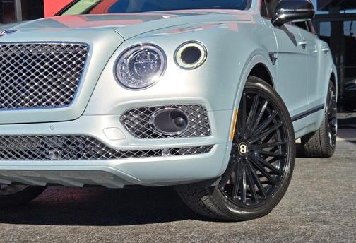 2019 Bentley Bentayga V8