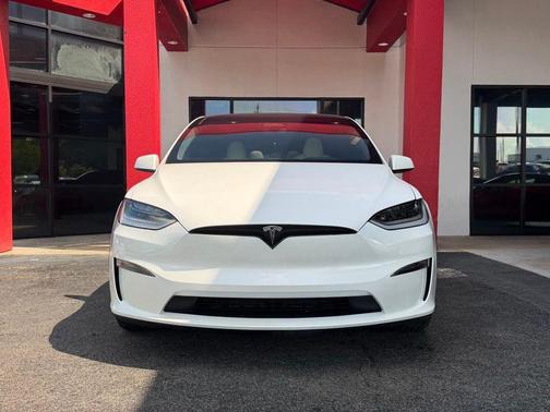 White 2023 Tesla Model X Base