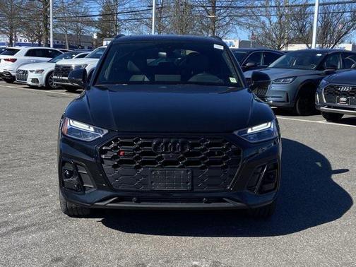 2023 Audi SQ5 Premium Plus TFSI quattro Tiptronic