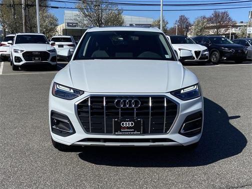 2024 Audi Q5 Premium 40 TFSI quattro S tronic