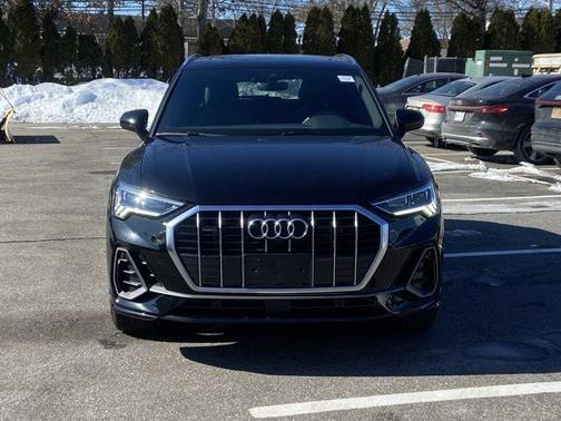 2022 Audi Q3 Premium Plus 45 TFSI S line quattro Tiptronic