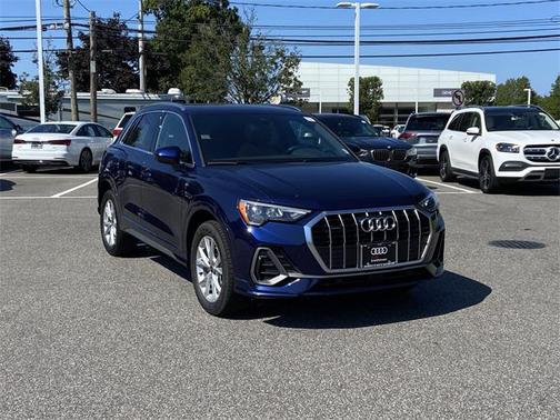 2022 Audi Q3 Premium 45 TFSI S line quattro Tiptronic