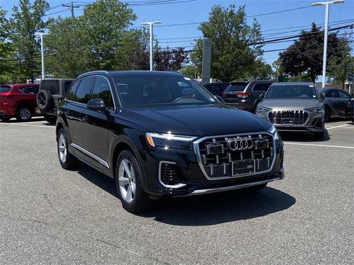 2025 Audi Q7 Premium 55 TFSI quattro Tiptronic
