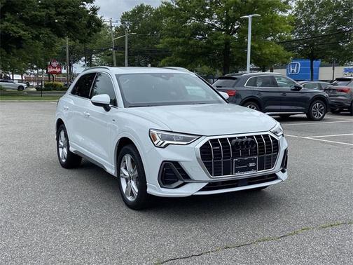 2024 Audi Q3 Premium Plus 45 TFSI S line quattro Tiptronic