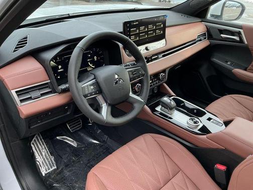 2026 Mitsubishi Outlander SEL