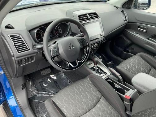 2025 Mitsubishi Outlander Sport 2.0 LE