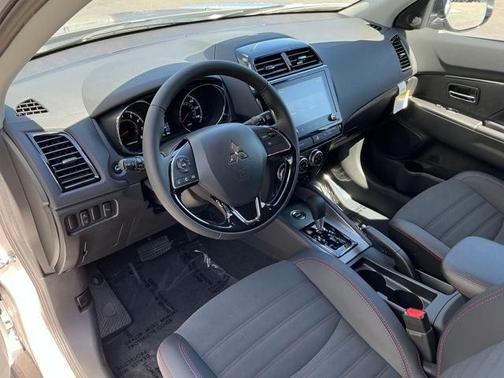 2025 Mitsubishi Outlander Sport 2.0 SE