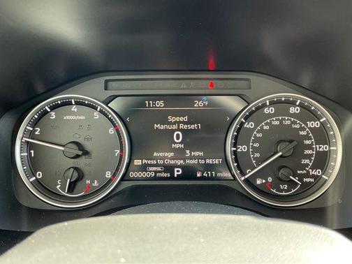 Diamond White 2026 Mitsubishi Outlander SE