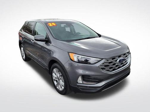 Gray Metallic 2024 Ford Edge Titanium