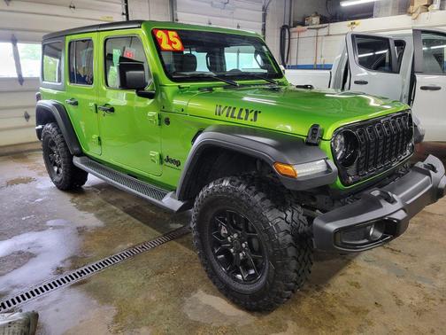 Mojito! Clearcoat 2025 Jeep Wrangler Sport