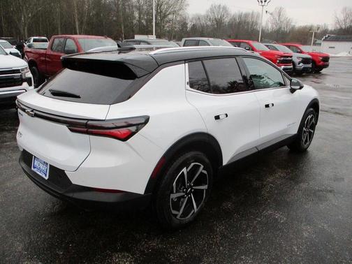 2026 Chevrolet Equinox EV LT 2