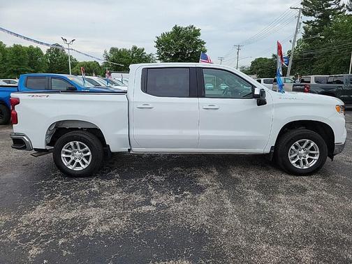 Summit White 2026 Chevrolet Silverado 1500 LT