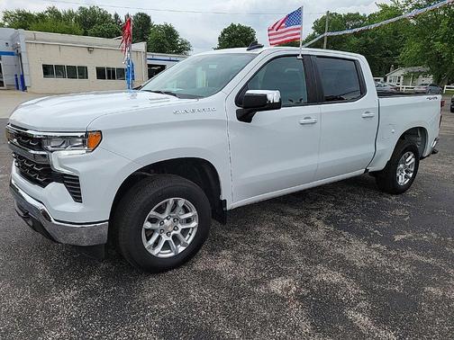 Summit White 2026 Chevrolet Silverado 1500 LT