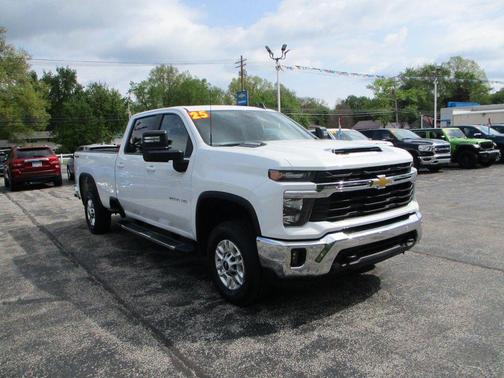 Summit White 2025 Chevrolet Silverado 2500 LT