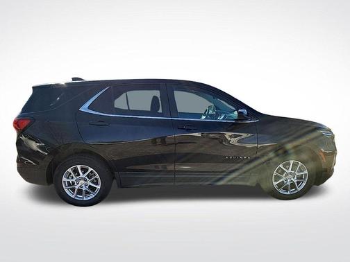 Mosaic Black Metallic 2022 Chevrolet Equinox 1LT