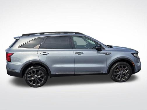 Everlasting Silver 2021 Kia Sorento RENTAL