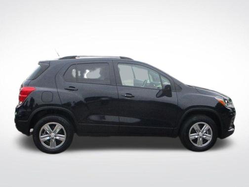 Midnight Blue Metallic 2022 Chevrolet Trax LT