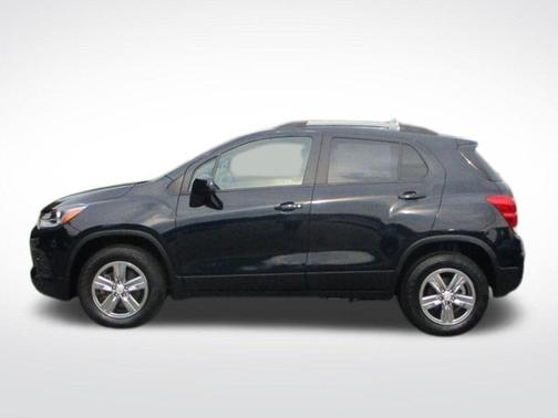 Midnight Blue Metallic 2022 Chevrolet Trax LT