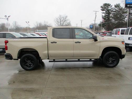 2022 Chevrolet Silverado 1500 Custom Trail Boss