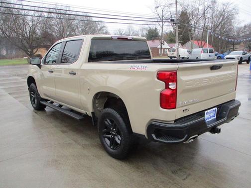 2022 Chevrolet Silverado 1500 Custom Trail Boss