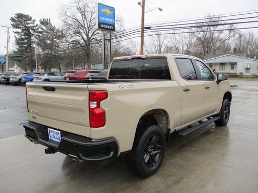 2022 Chevrolet Silverado 1500 Custom Trail Boss