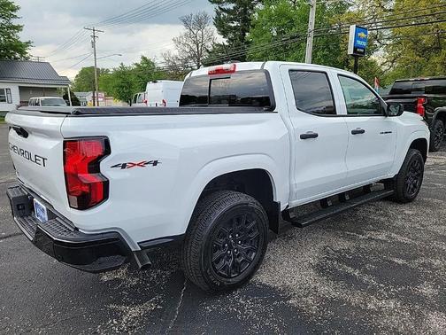 Summit White 2026 Chevrolet Colorado WT