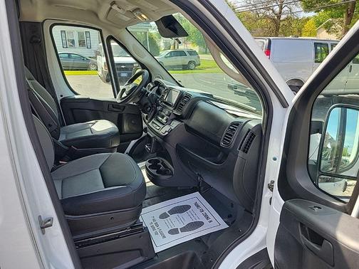 Bright White Clearcoat 2025 RAM ProMaster 2500 High Roof