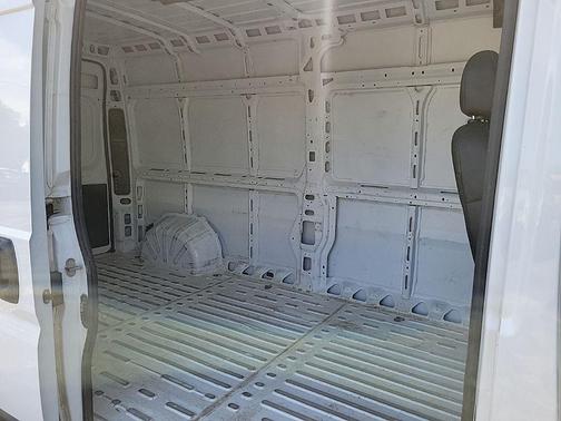Bright White Clearcoat 2025 RAM ProMaster 2500 High Roof